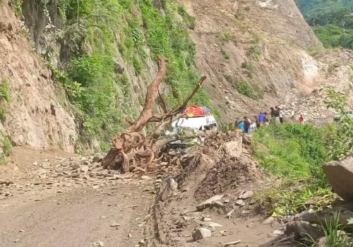 नौबिसे गजुरी मलेखु सडक खण्ड अहिले दुईतर्फी सञ्चालनमा