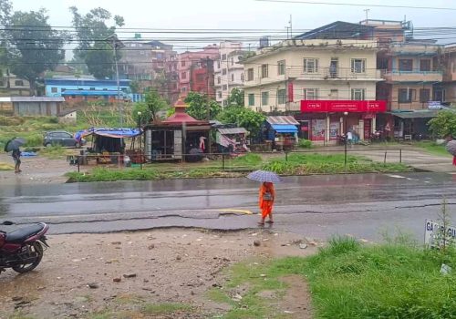 चार प्रदेशमा मेघगर्जन र चट्याङसहित बर्षाको सम्भावना