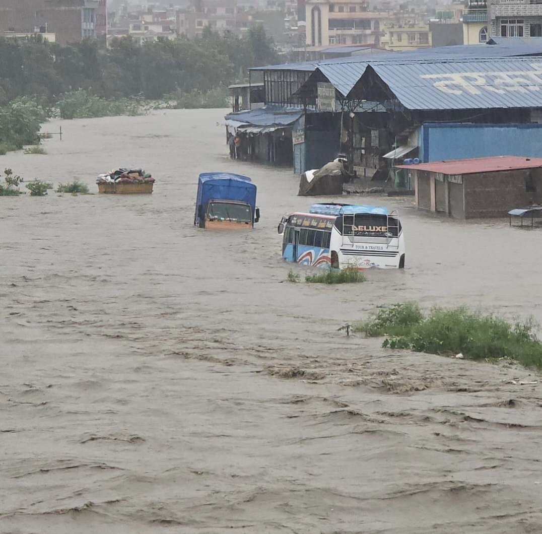 बाढी पहिरो र डुवानमा परि मृत्यु हुनेको संख्या ९९ पुग्यो, ७२ जना बेपत्ता